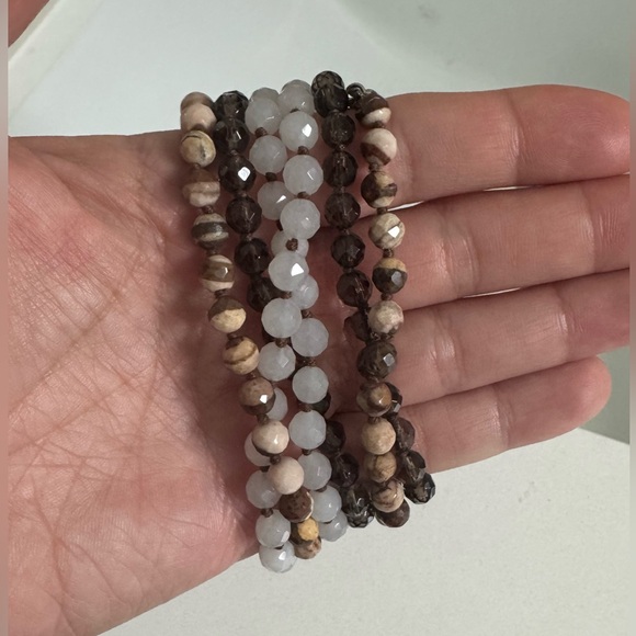 Chan Luu Elegant Brown and White Beaded Necklace - Picture 5 of 10